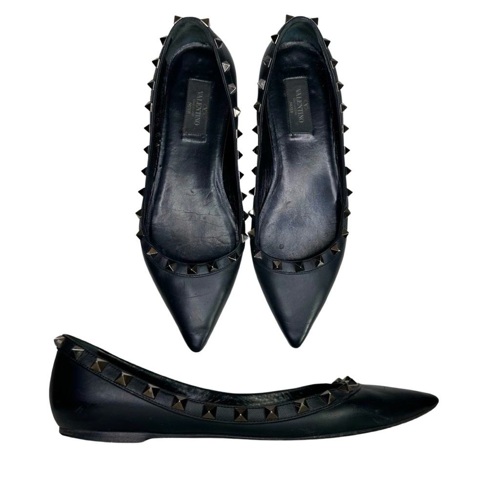 ⭐️ CLEARANCE SALE ⭐️ VALENTINO Garavani Rockstud black leather flats size 38